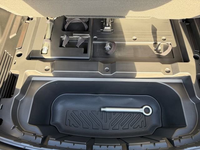 Used 2025 Chevrolet Equinox EV RS image 35