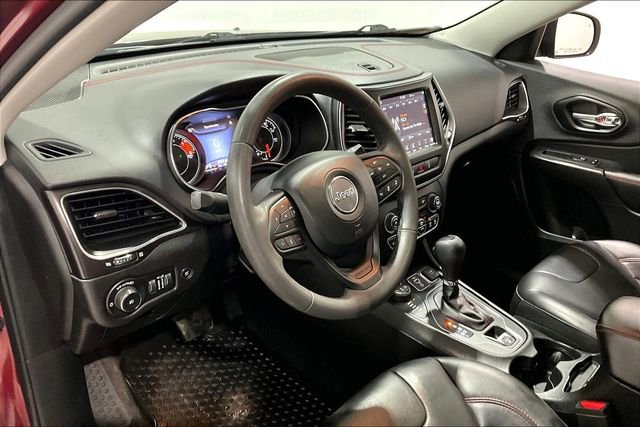 Used 2021 Jeep Cherokee Trailhawk w/ Sun & Sound Group image 17