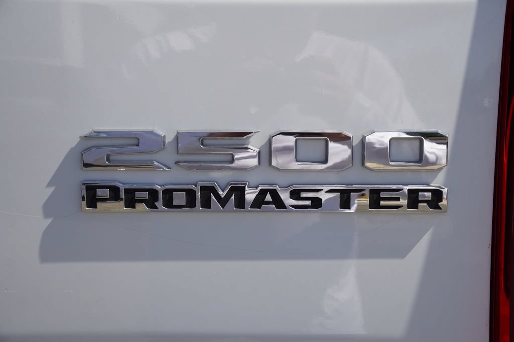 Used 2024 RAM ProMaster 2500 w/ Convenience Group FWD image 12