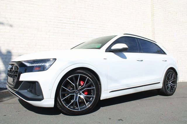 Used 2019 Audi Q8 Prestige w/ Luxury Package image 7