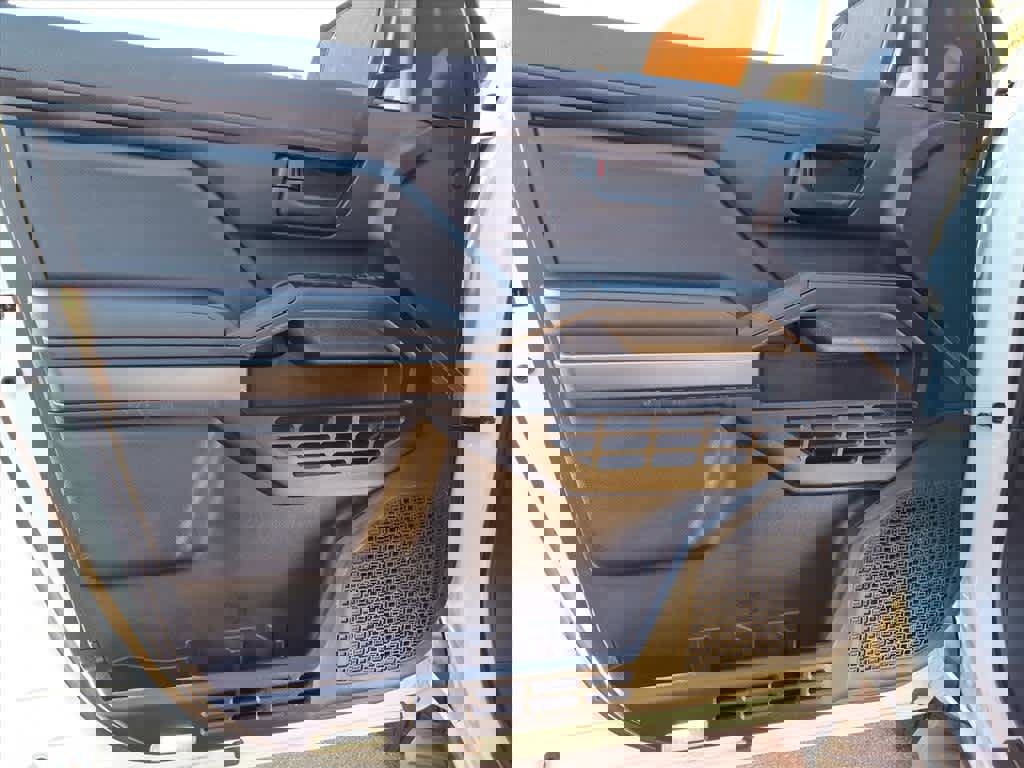 Used 2025 Toyota 4Runner SR5 image 17