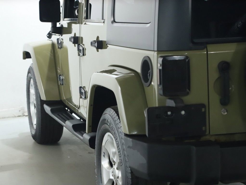 Used 2013 Jeep Wrangler Unlimited Sahara w/ Connectivity Group image 39