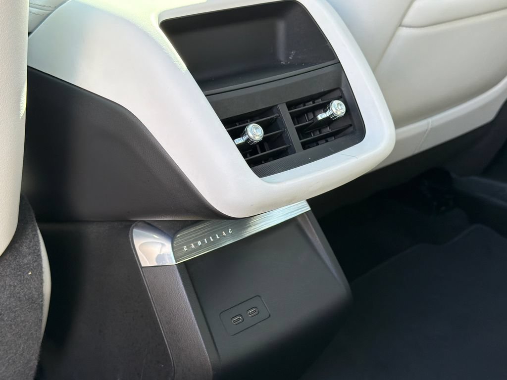 Used 2024 Cadillac Lyriq Sport RWD image 15