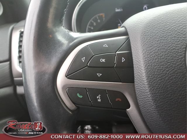 Used 2019 Jeep Grand Cherokee Laredo AWD/4WD image 27