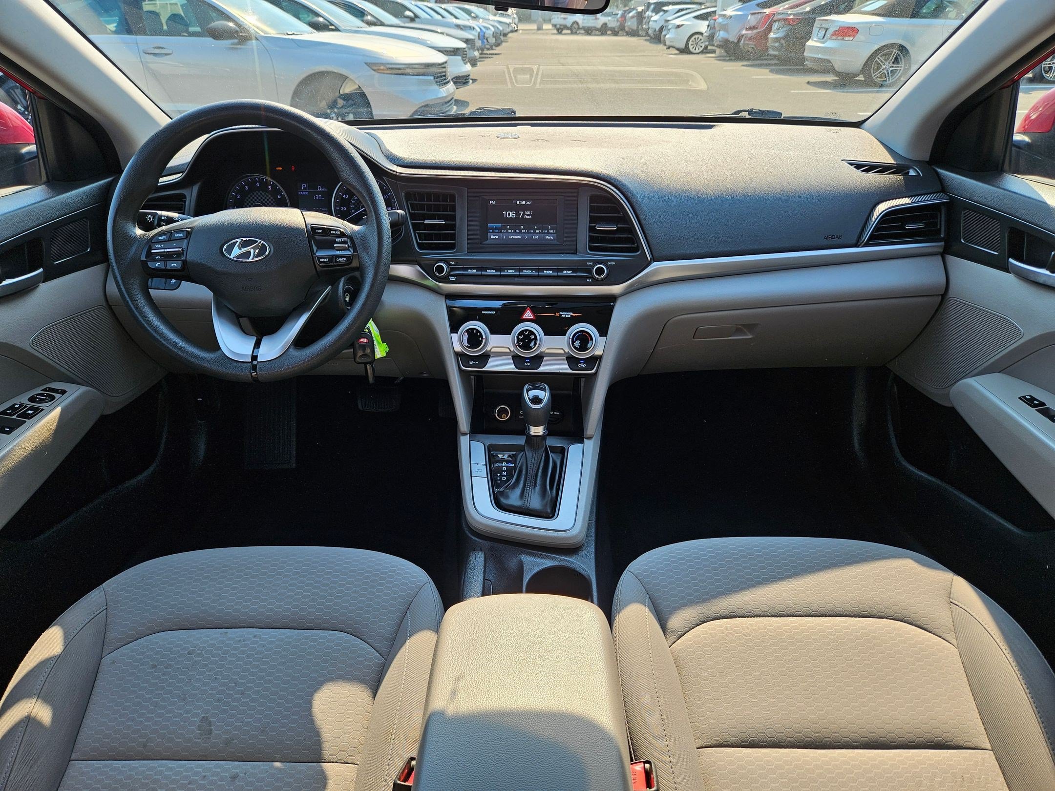 Used 2019 Hyundai Elantra SE FWD image 29