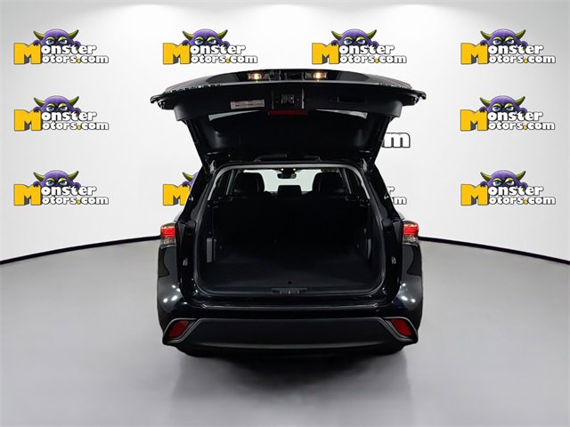 Used 2023 Toyota Highlander L image 22