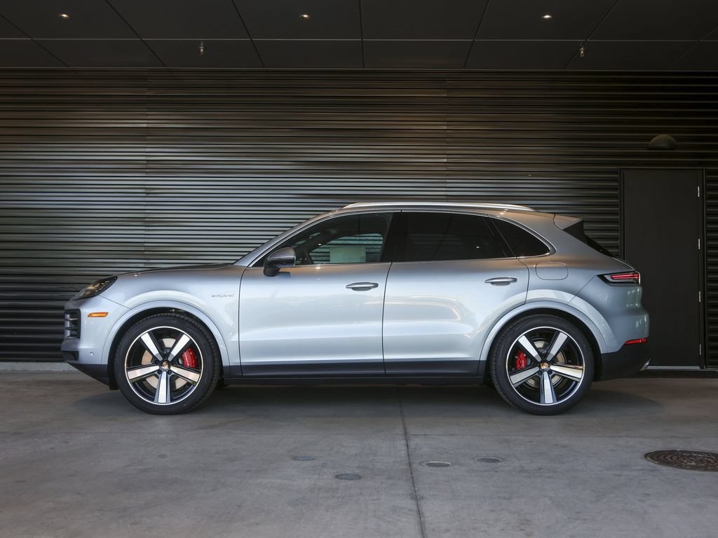 New 2026 Porsche Cayenne S AWD/4WD image 2
