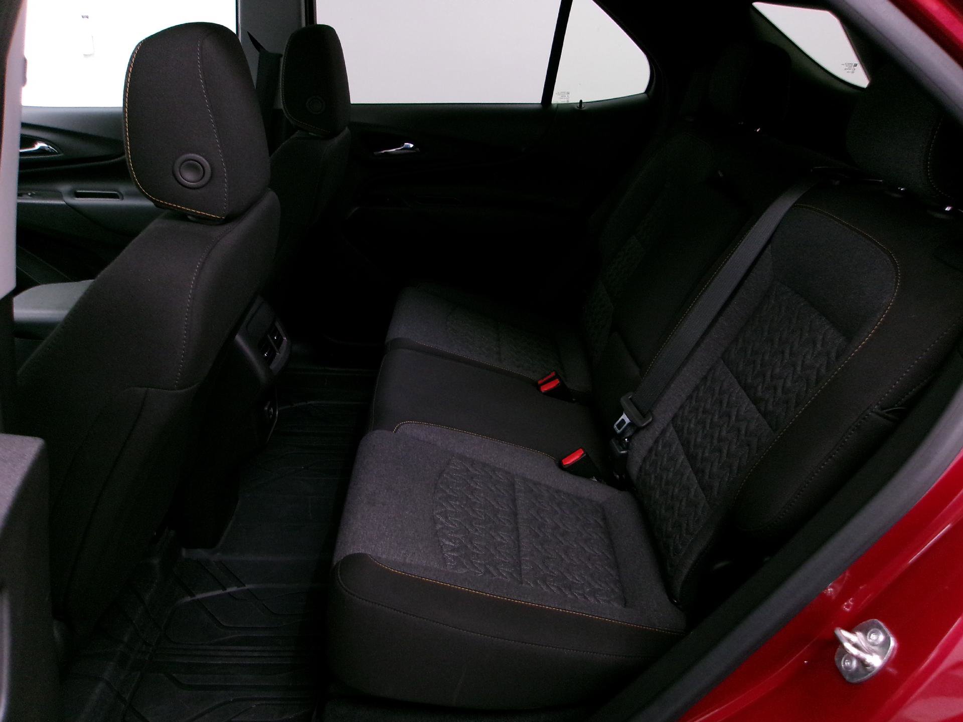 Used 2024 Chevrolet Equinox LT w/ LPO, Floor Liner Package FWD image 9