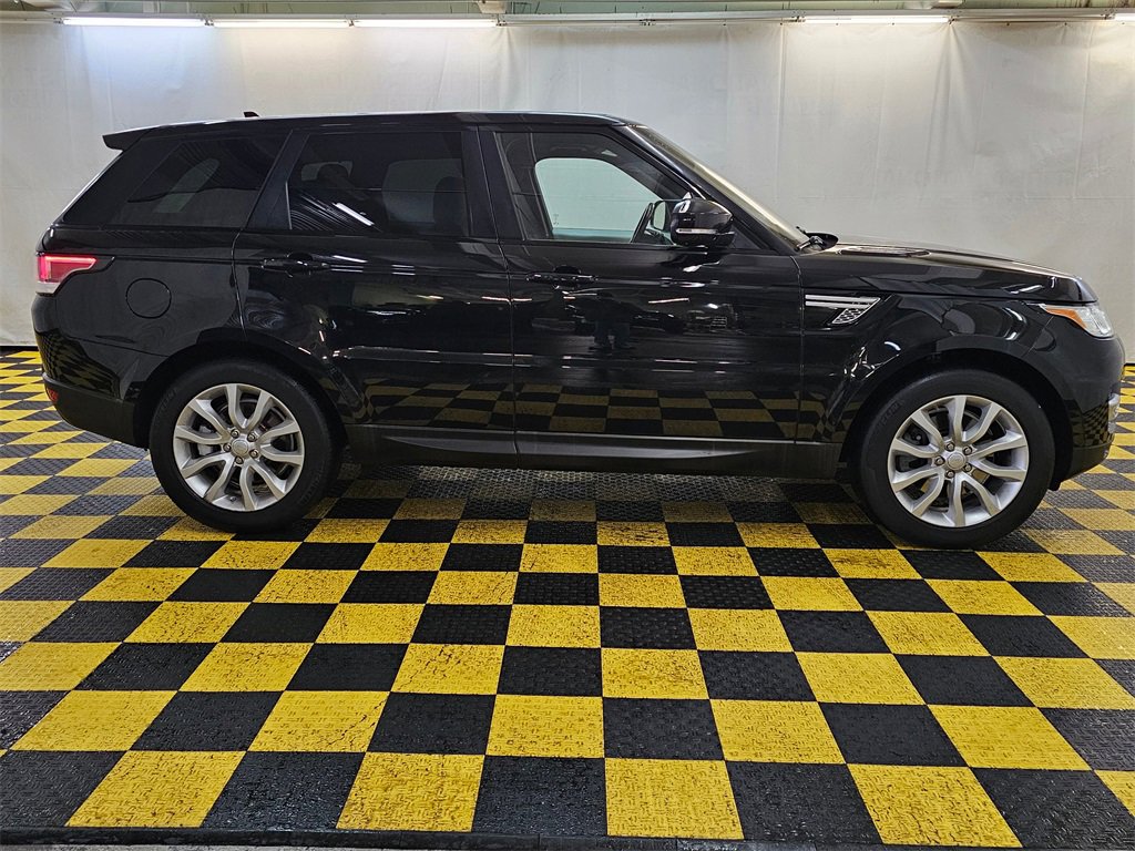 Used 2016 Land Rover Range Rover Sport HSE image 2