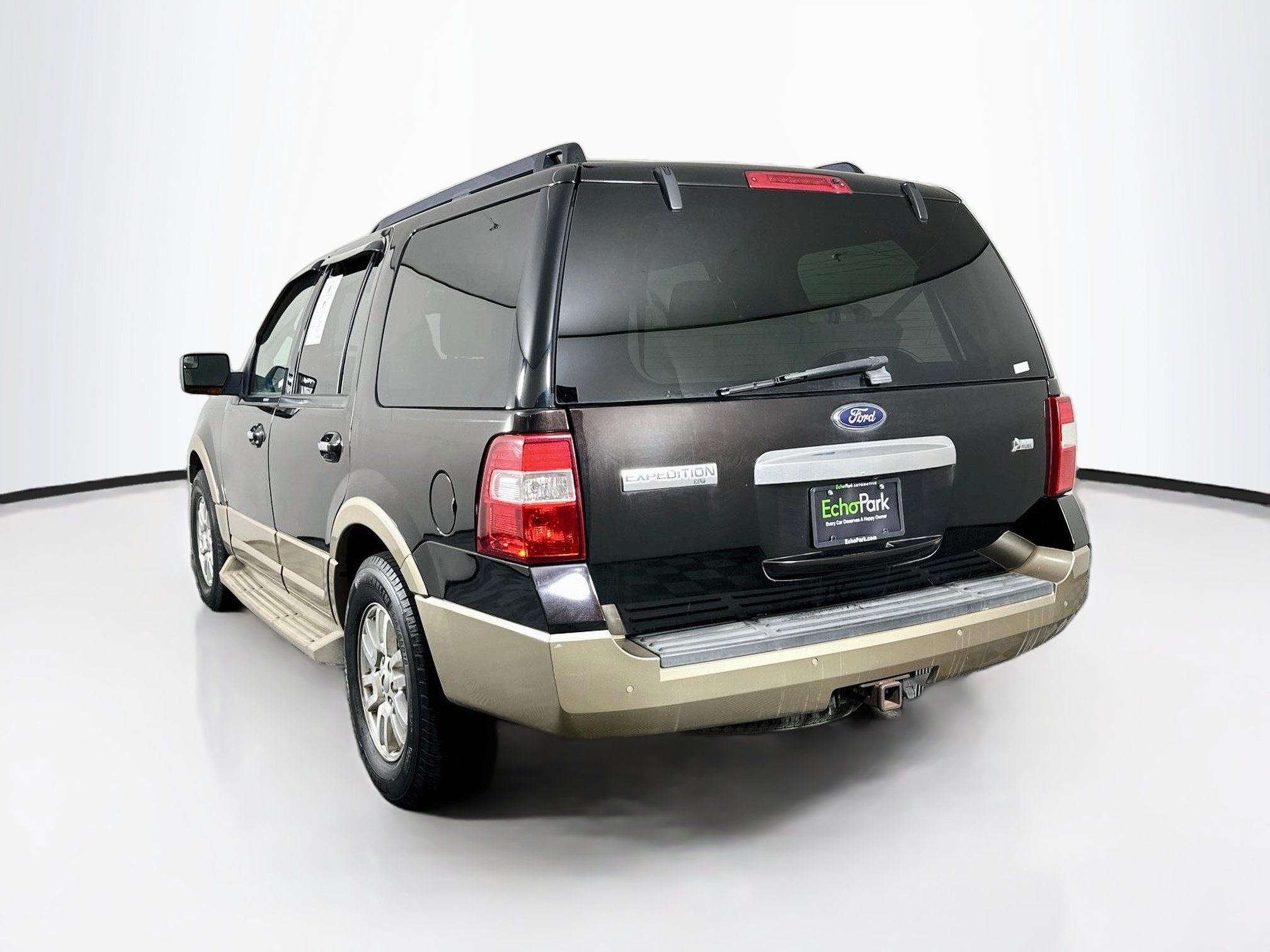 Used 2013 Ford Expedition XLT RWD image 5
