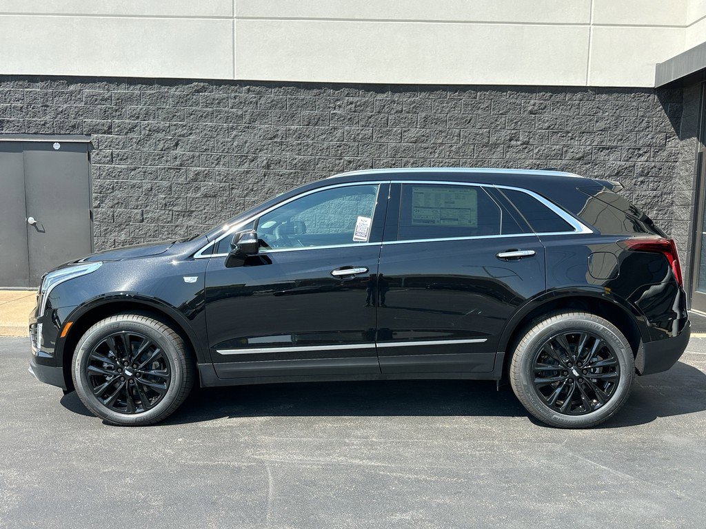 New 2025 Cadillac XT5 Premium Luxury image 2
