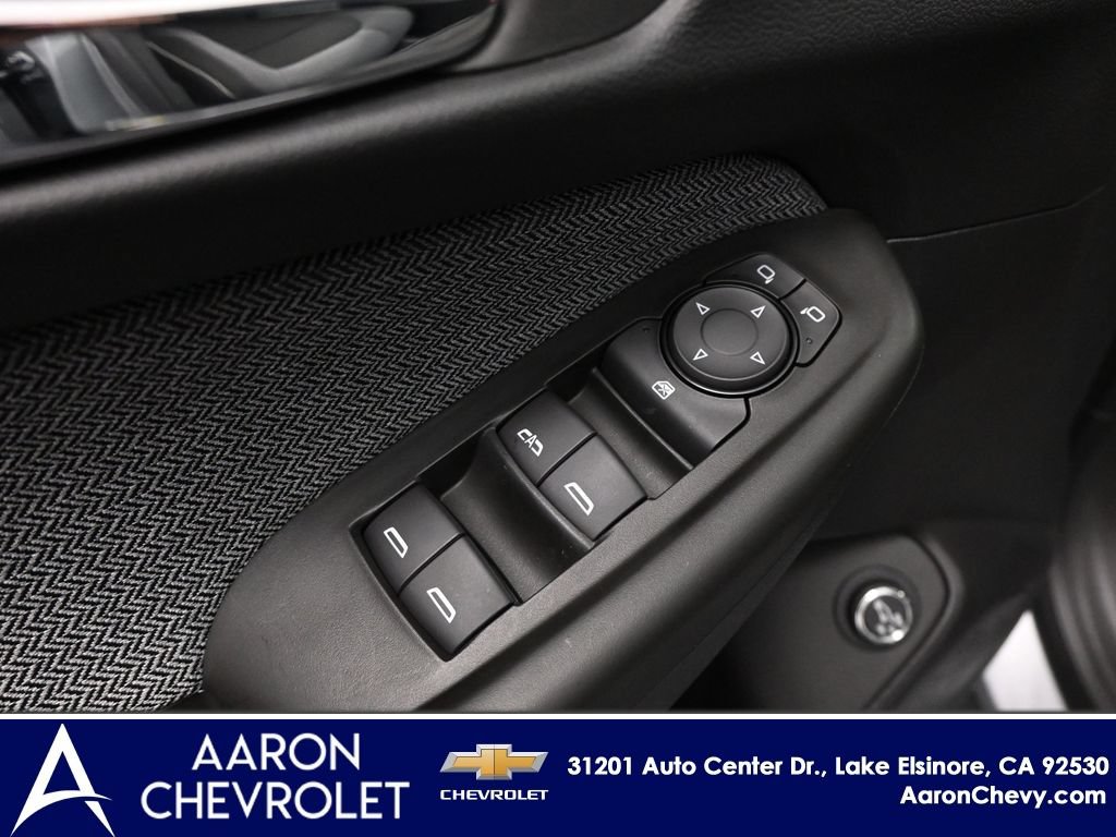 New 2025 Chevrolet TrailBlazer LT w/ Convenience Package FWD image 18