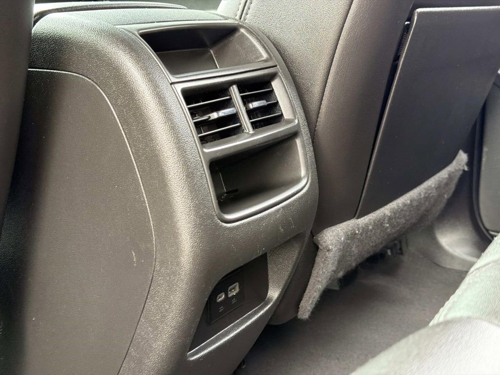 Used 2021 Cadillac XT5 Premium Luxury image 17