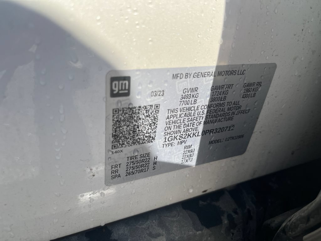 Used 2023 GMC Yukon XL Denali Ultimate AWD/4WD image 32