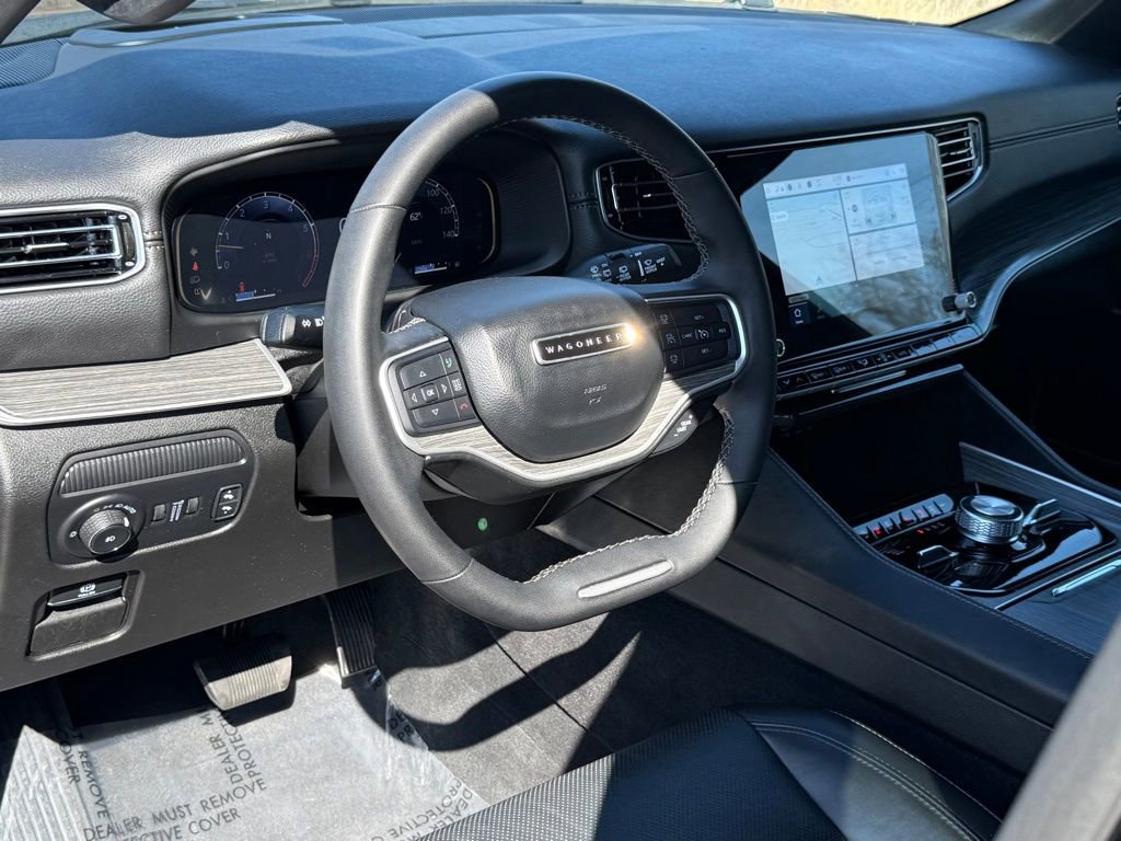 Used 2024 Jeep Wagoneer Series III AWD/4WD image 16