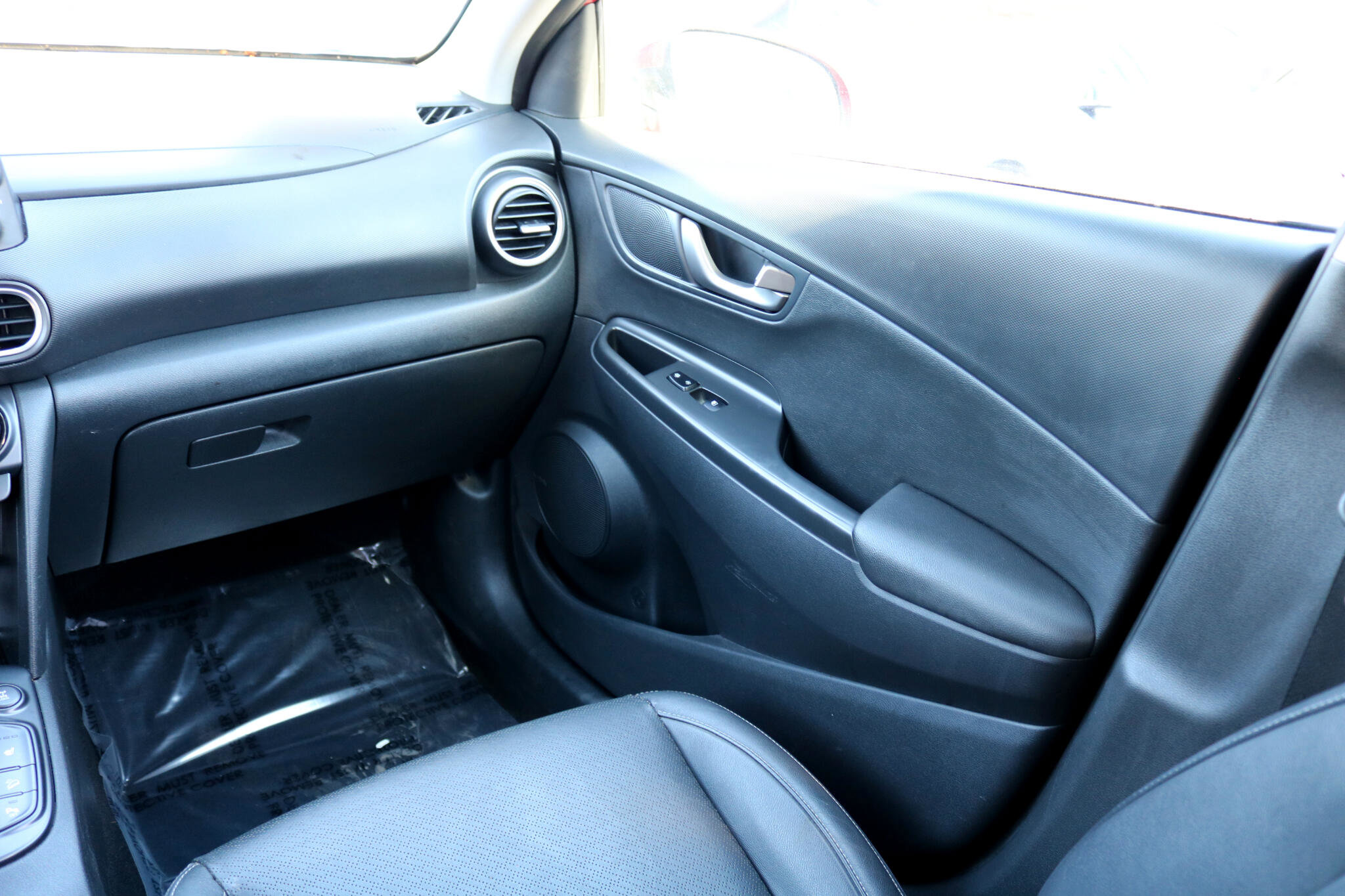 Used 2021 Hyundai Kona Ultimate image 29