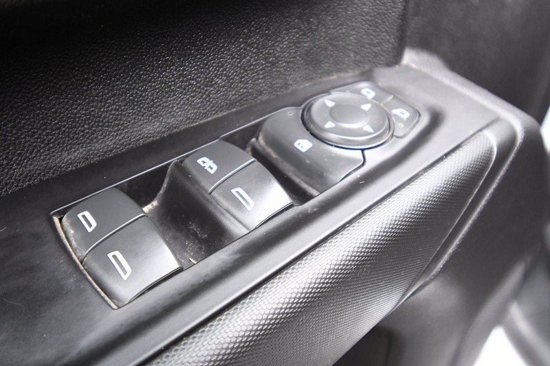 Used 2022 Chevrolet Silverado 2500 Custom AWD/4WD image 9