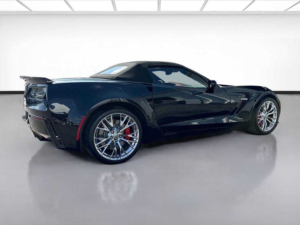 Used 2015 Chevrolet Corvette Z06 w/ 3LZ Preferred Equipment Group RWD image 6