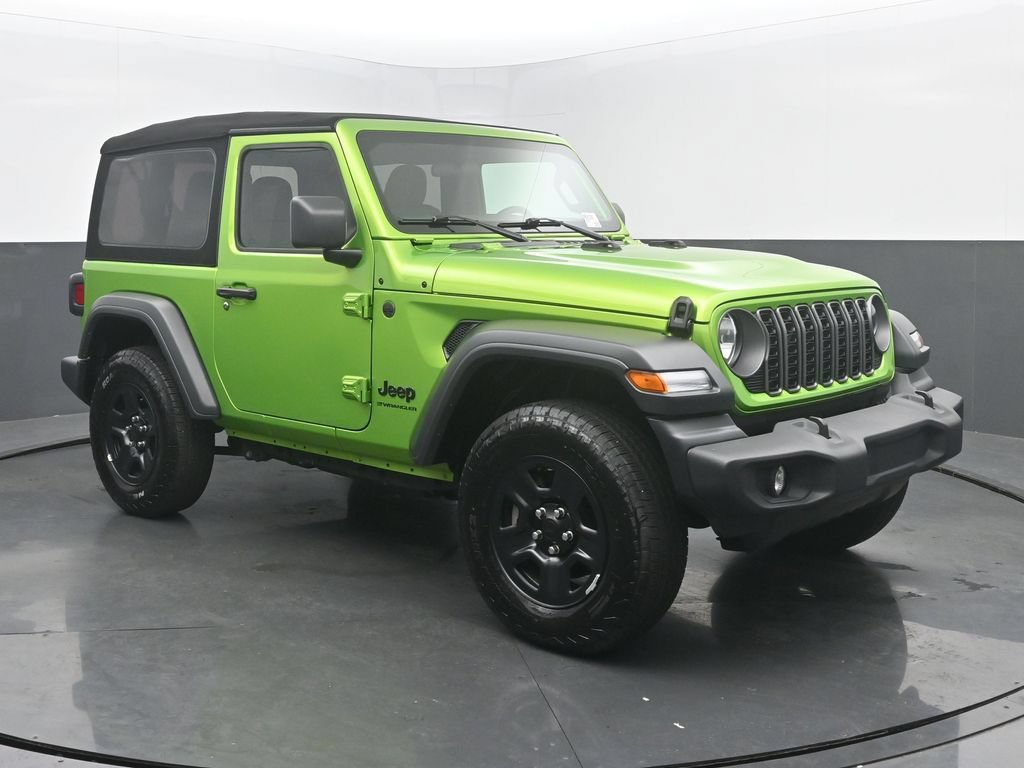 Used 2025 Jeep Wrangler Sport AWD/4WD image 7