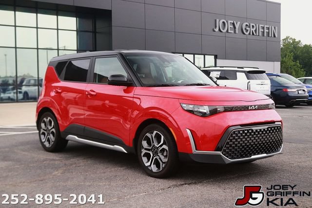 Certified 2025 Kia Soul EX FWD image 3