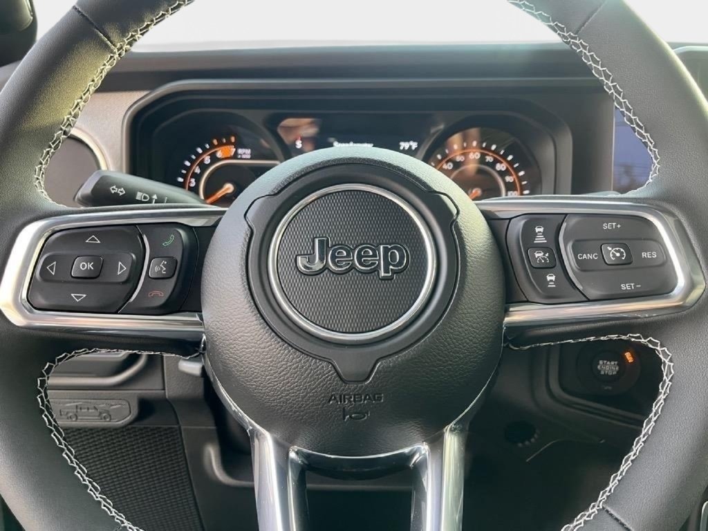 New 2025 Jeep Wrangler Unlimited Sahara w/ Safety Group AWD/4WD image 15