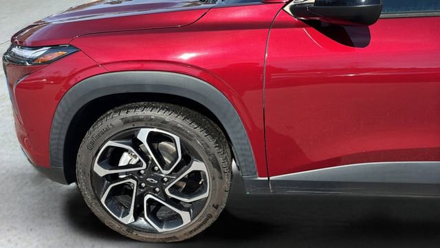 Certified 2024 Chevrolet Trax RS w/ Driver Confidence Package image 23