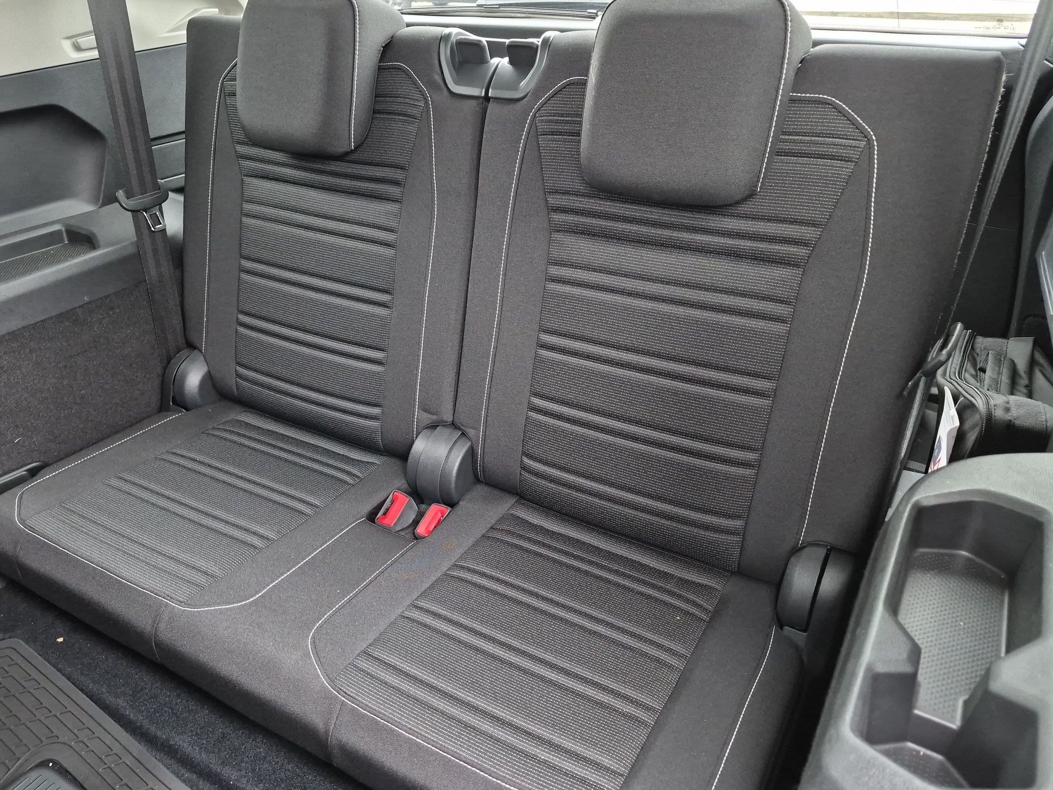 Used 2022 Volkswagen Tiguan S FWD image 29
