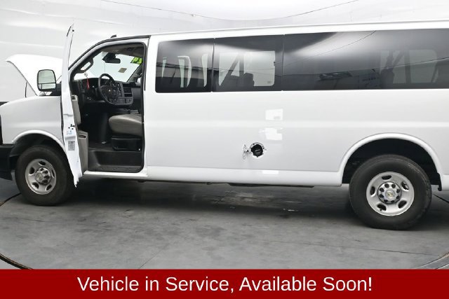 Used 2024 Chevrolet Express 3500 LS RWD image 48