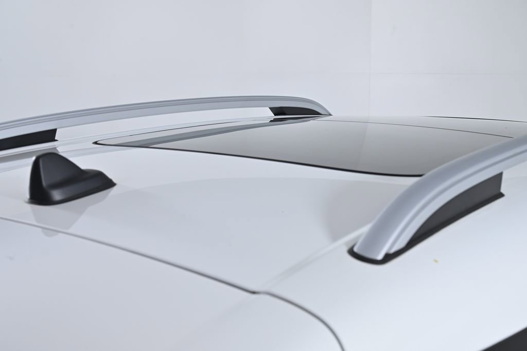 Used 2019 MINI Cooper Countryman S w/ Premium Package image 10