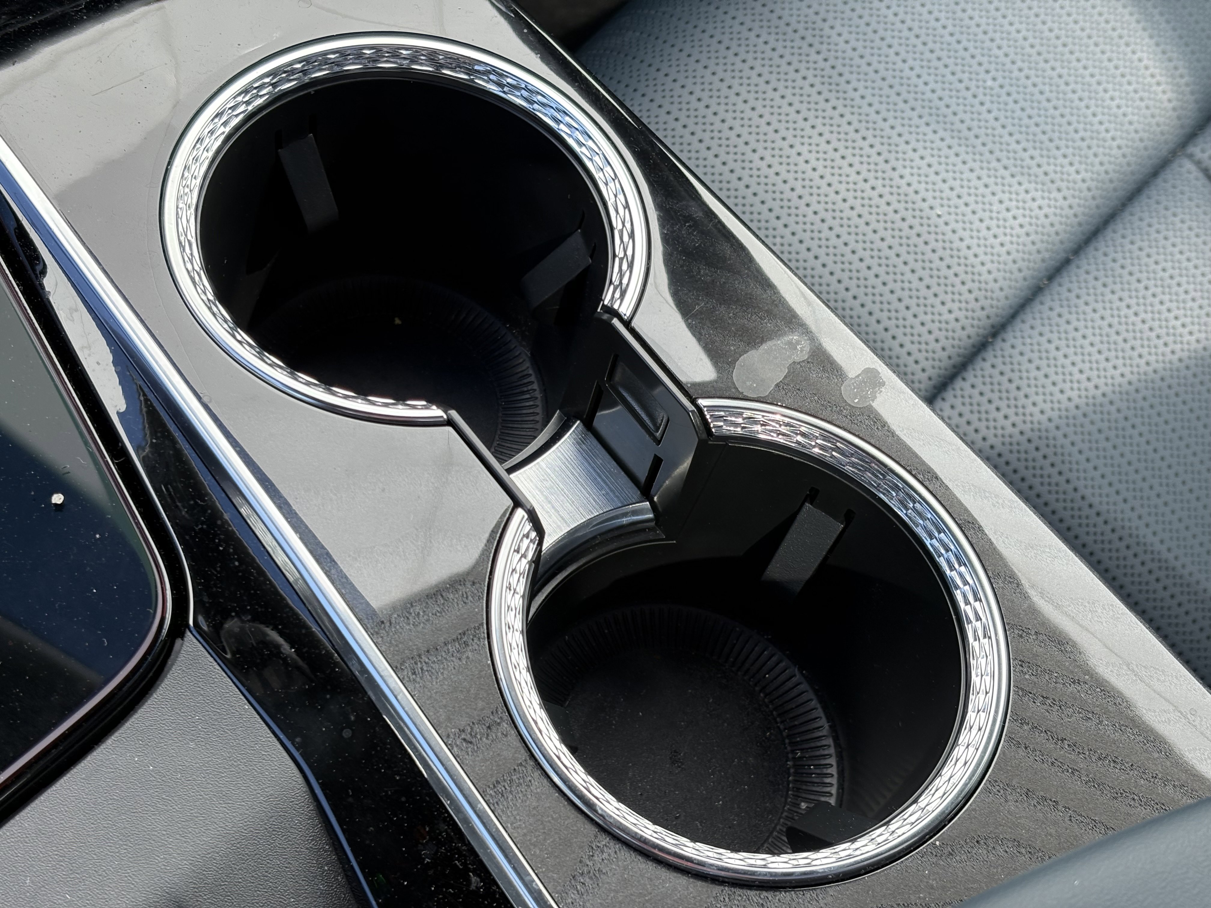 New 2025 Cadillac Escalade IQ Sport 2 w/ LPO, ONYX Package image 31