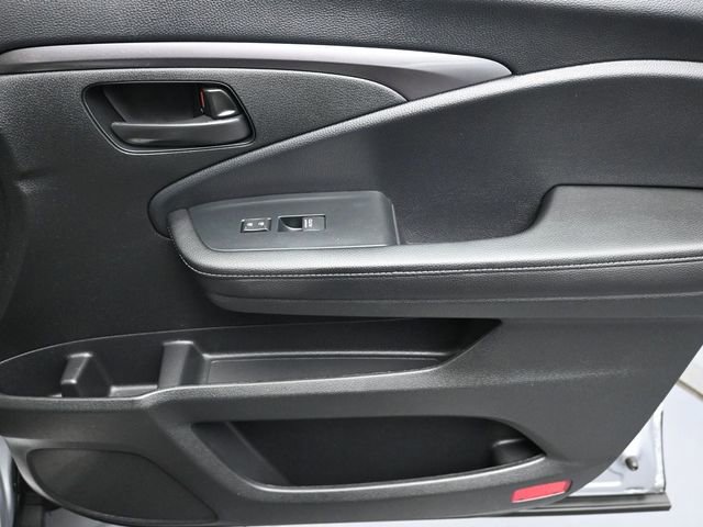 Certified 2023 Honda Passport EX-L image 28