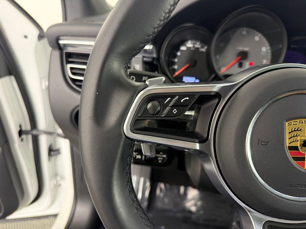 Certified 2021 Porsche Macan S AWD/4WD image 27