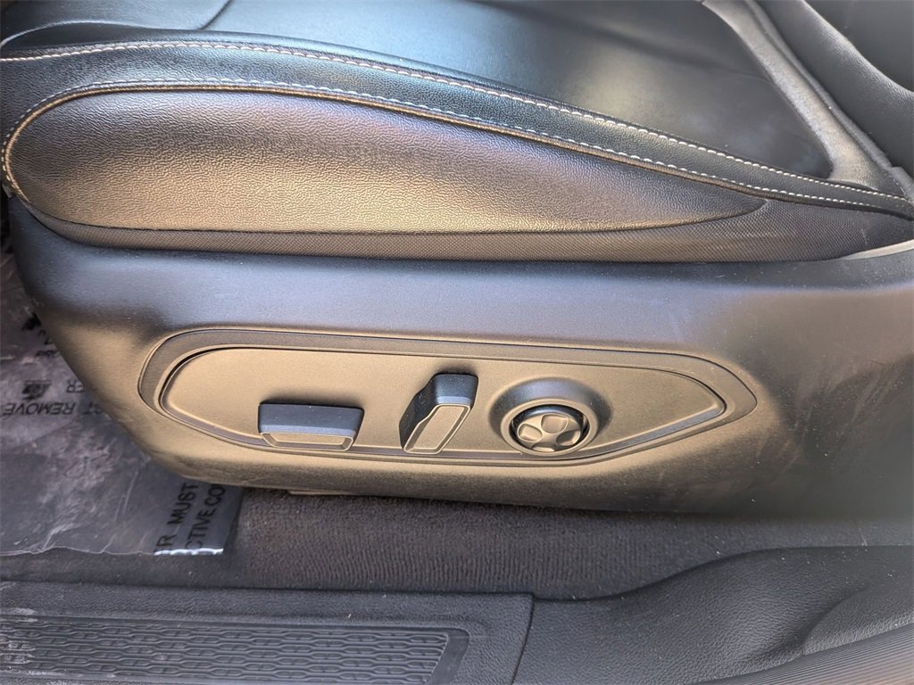 Used 2024 Jeep Grand Cherokee Limited image 14