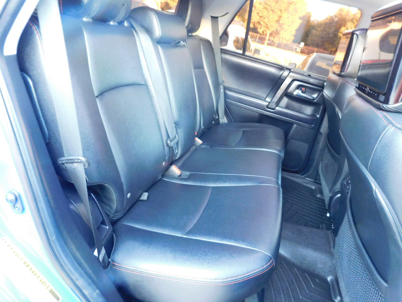 Used 2019 Toyota 4Runner TRD Off-Road Premium image 18