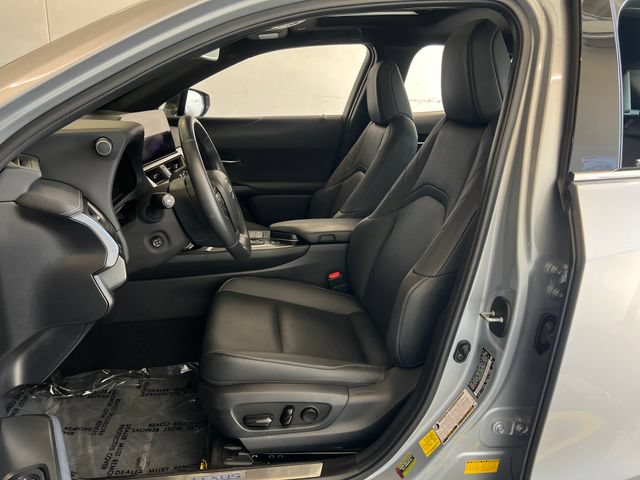 Used 2025 Lexus UX 300h FWD w/ Accessory Package (Z2) image 27