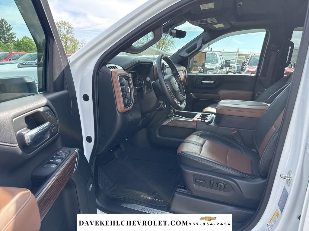 Used 2023 Chevrolet Silverado 3500 High Country w/ Z71 Off-Road Package image 16