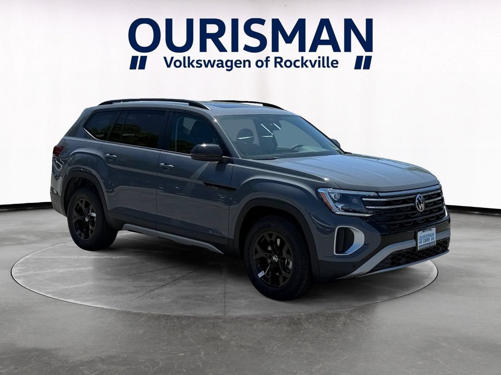 New 2026 Volkswagen Atlas Peak Edition AWD/4WD image 1