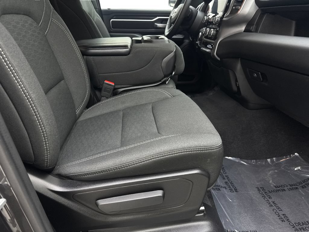 Used 2025 RAM 1500 Big Horn RWD image 46