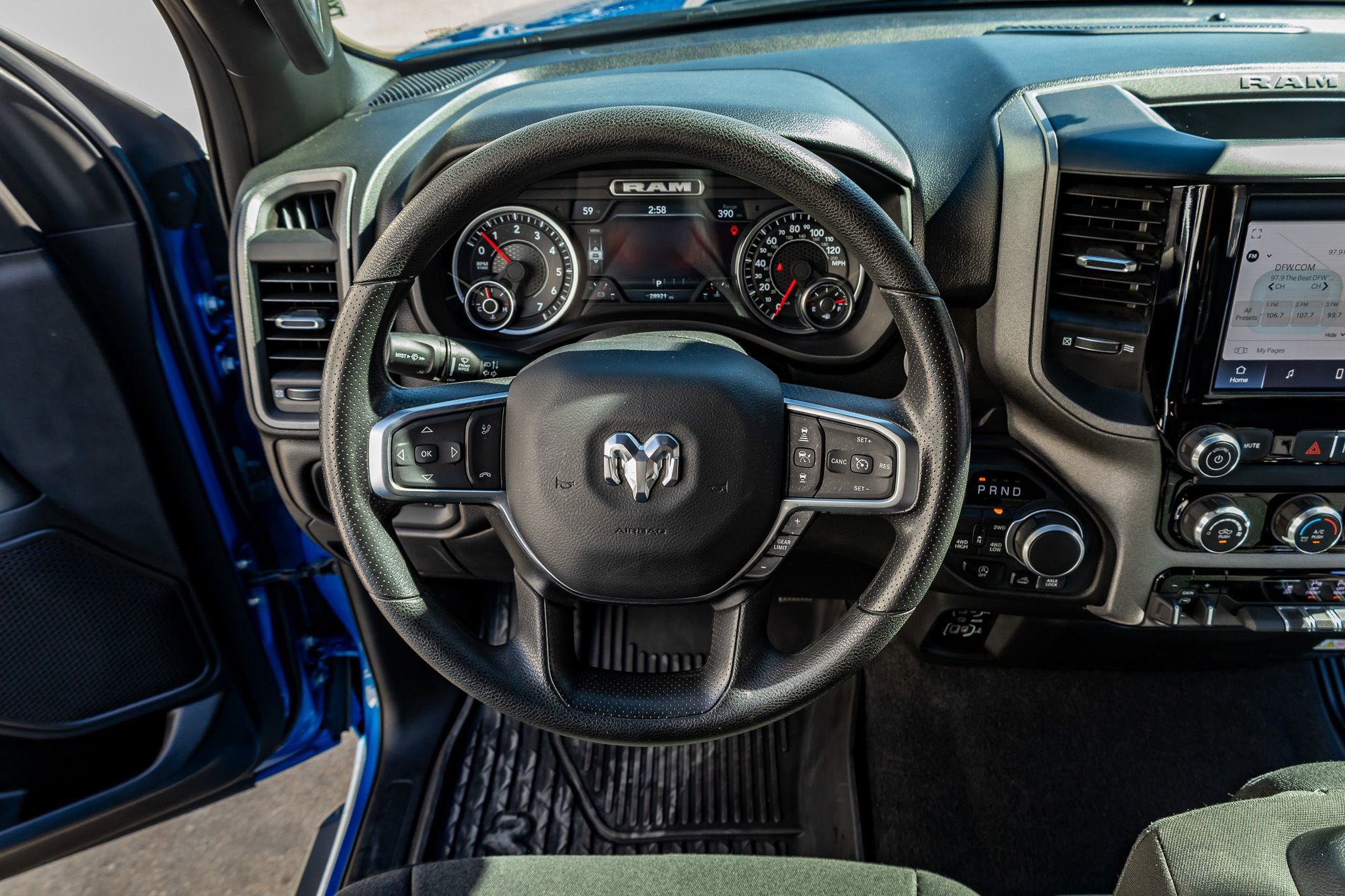 Used 2025 RAM 1500 Classic Warlock AWD/4WD image 19