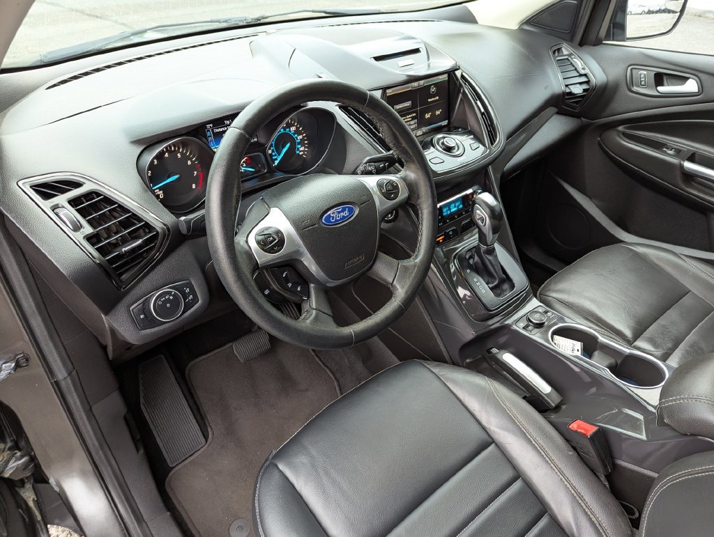 Used 2015 Ford Escape Titanium AWD/4WD image 13