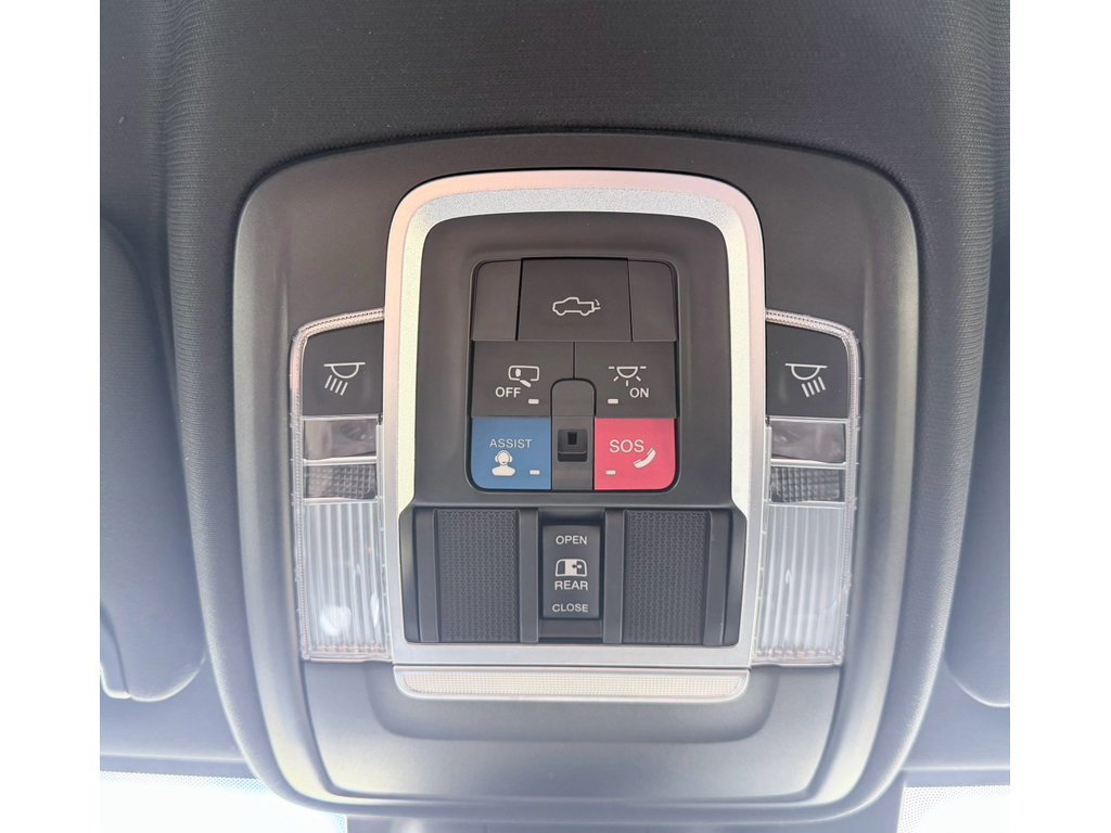 Used 2020 RAM 2500 Limited AWD/4WD image 18