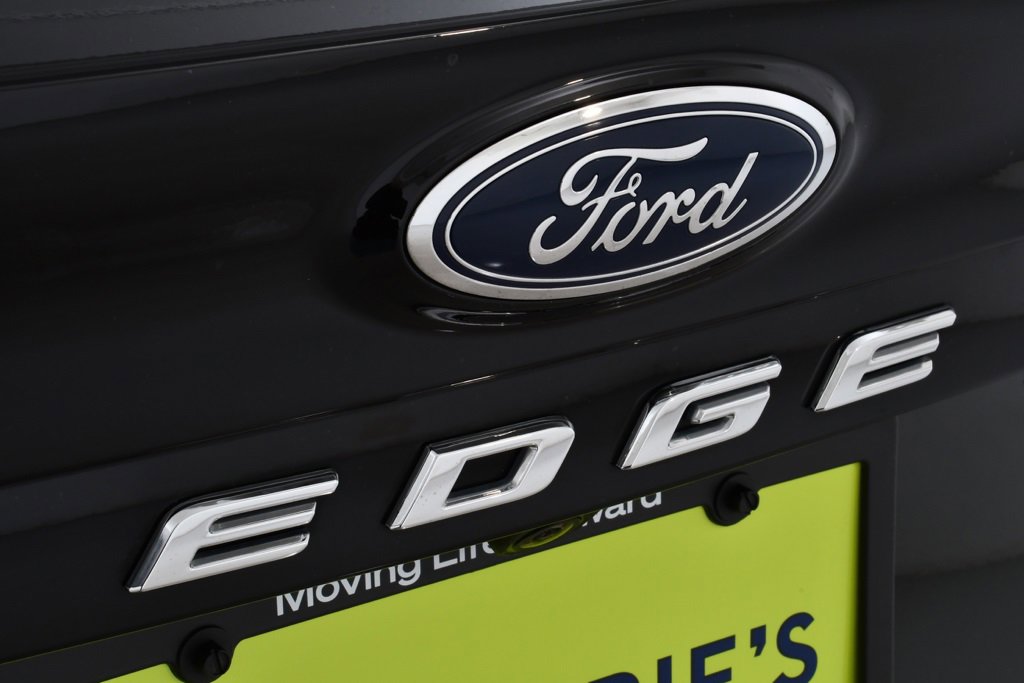 Used 2024 Ford Edge Titanium w/ Titanium Elite Package image 23
