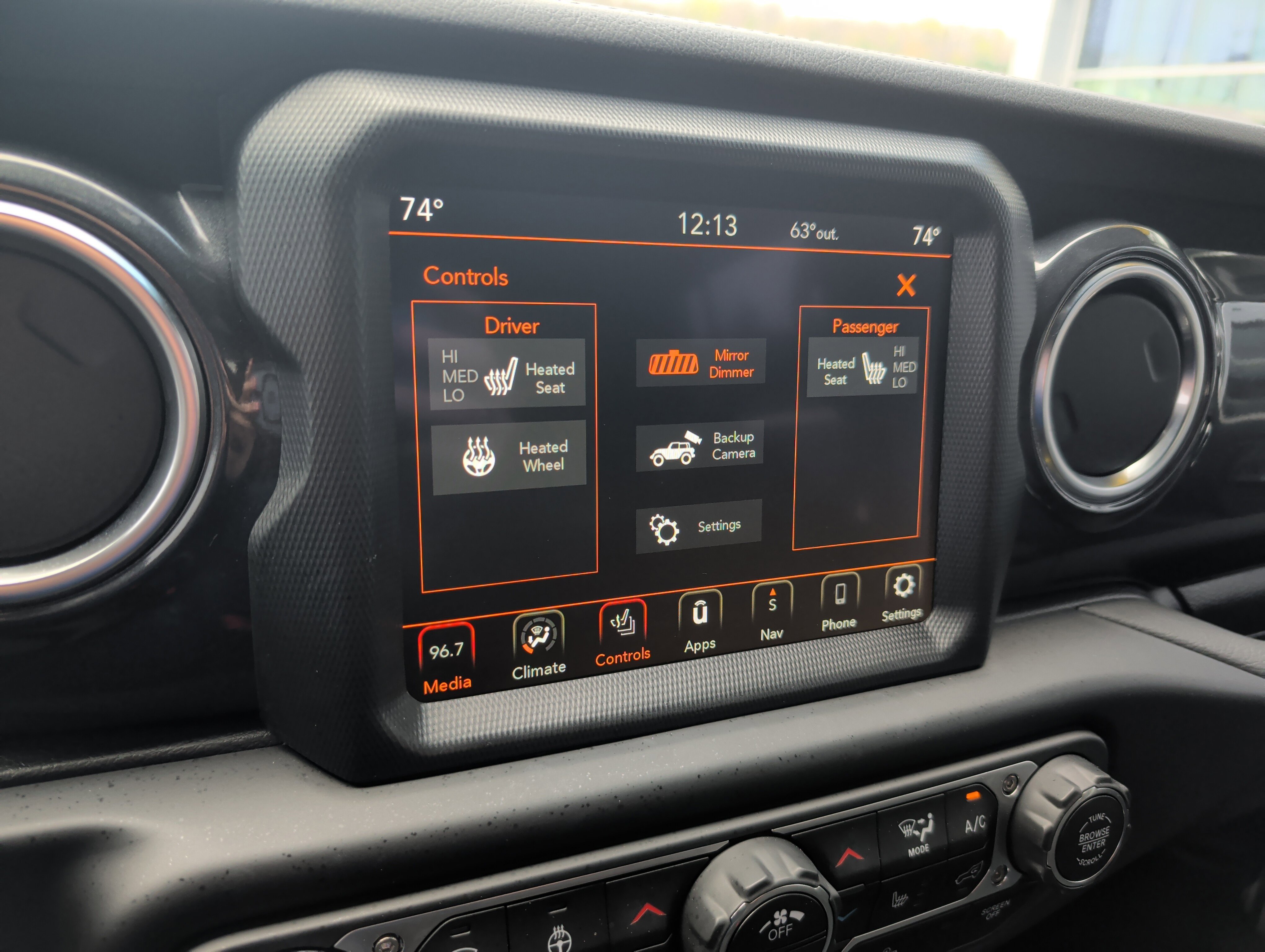 Used 2023 Jeep Wrangler Unlimited Sahara image 28