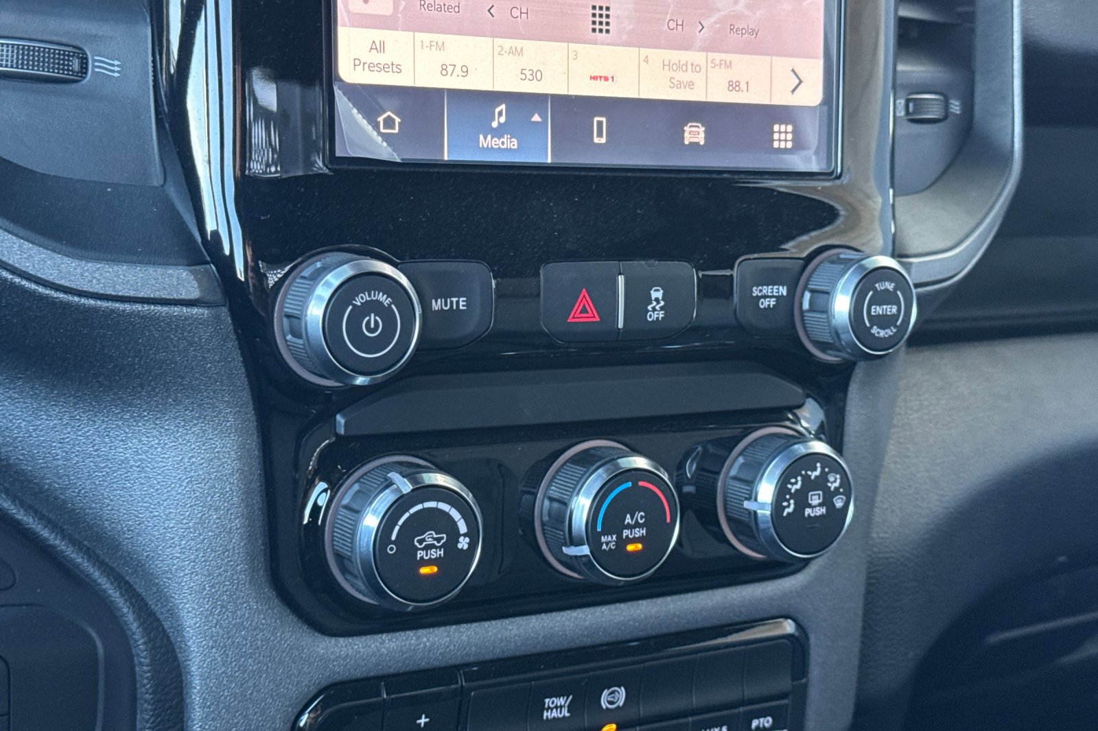 New 2026 RAM 5500 Tradesman w/ Chrome Appearance Group image 17