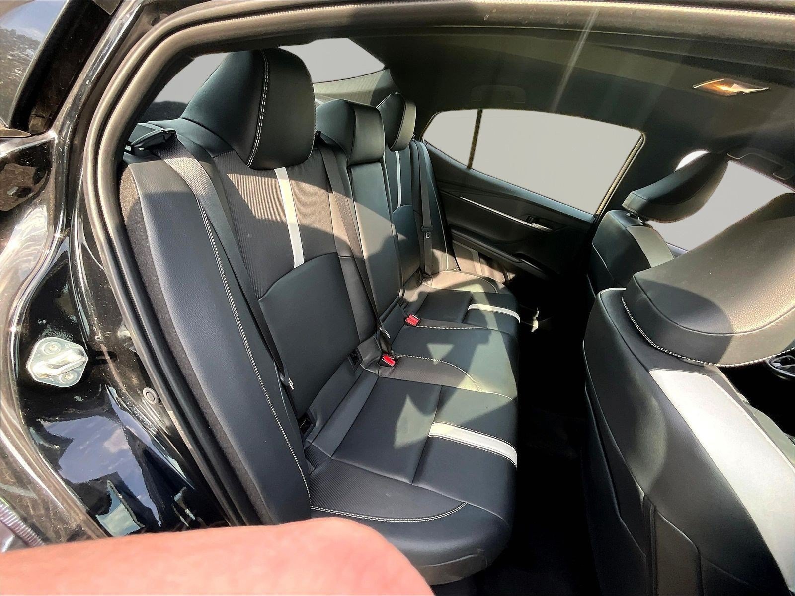 Used 2025 Toyota Camry SE FWD image 25