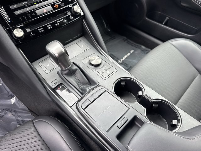 Certified 2025 Lexus IS 350 F Sport RWD image 21