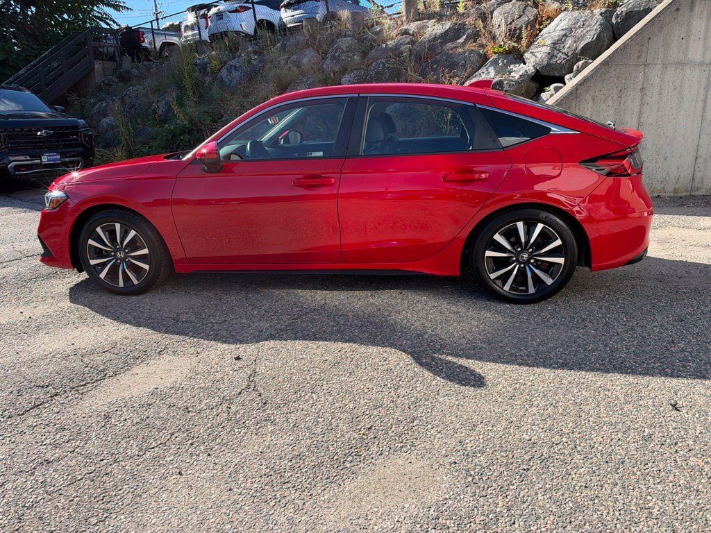 Used 2023 Honda Civic EX-L image 3