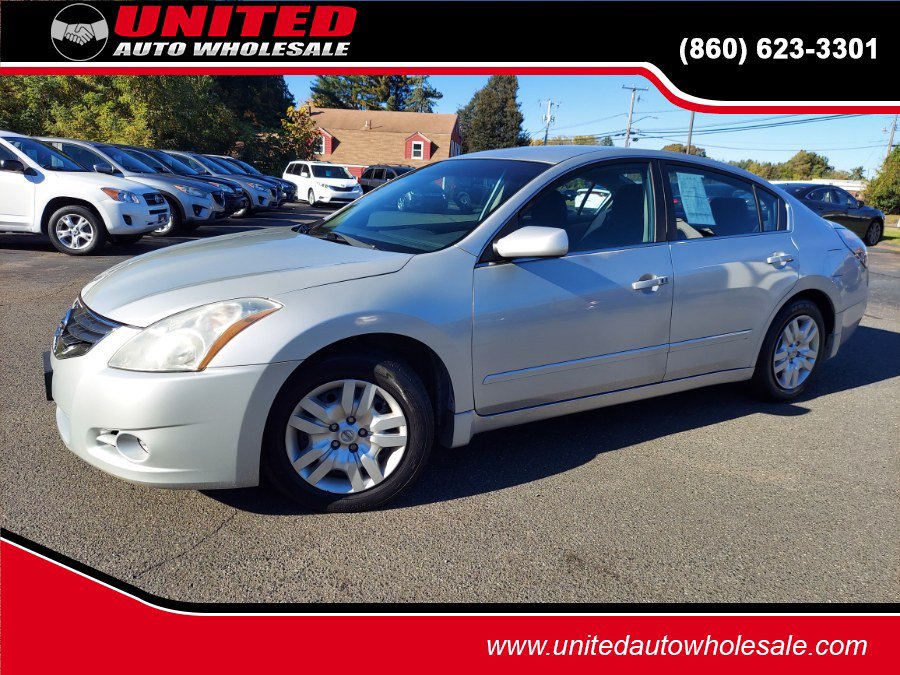 Used 2012 Nissan Altima 2.5 S FWD image 1