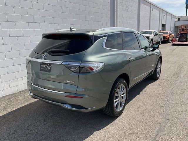 Used 2023 Buick Enclave Avenir w/ Avenir Technology Package image 4