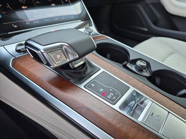 Used 2023 Audi A6 3.0T allroad Premium Plus AWD/4WD image 12